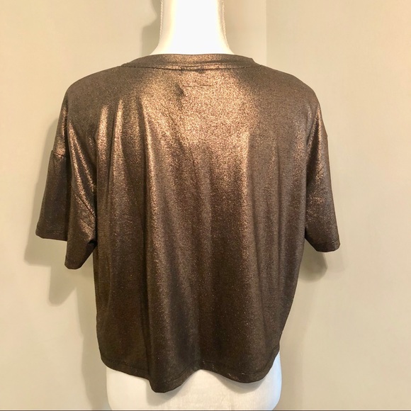 NWT. Victor secret sport boxy tee. Size Medium. - Picture 4 of 4